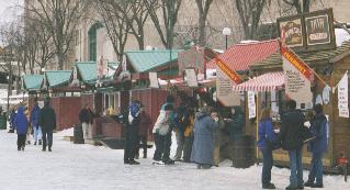 Food stands line the canal banks